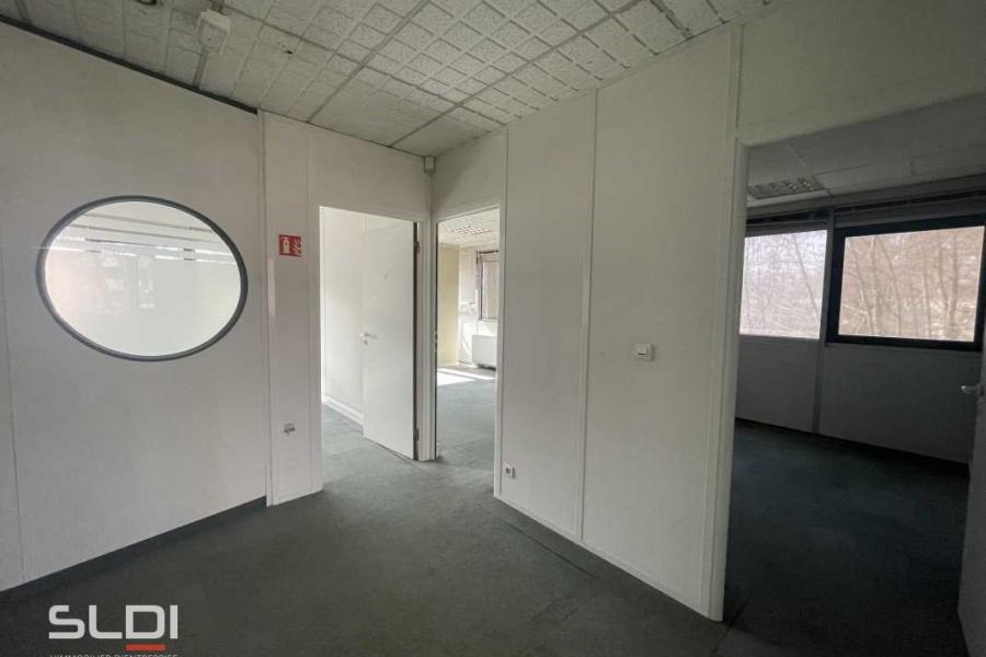 Bureaux A VENDRE - LIMONEST - 950 m²