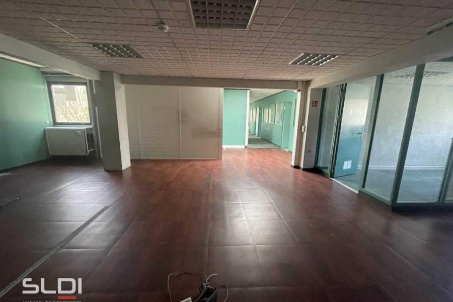 Bureaux A VENDRE - LIMONEST - 950 m²