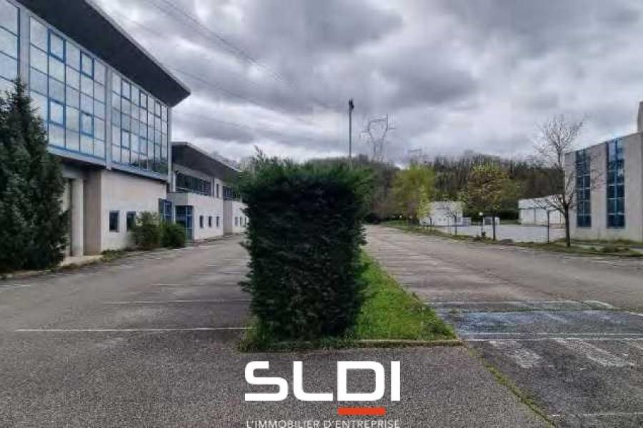 Activités A VENDRE - CIVRIEUX D'AZERGUES - 8 555 m²