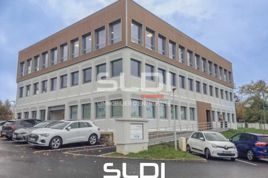 Bureaux A VENDRE - DARDILLY - 204 m²