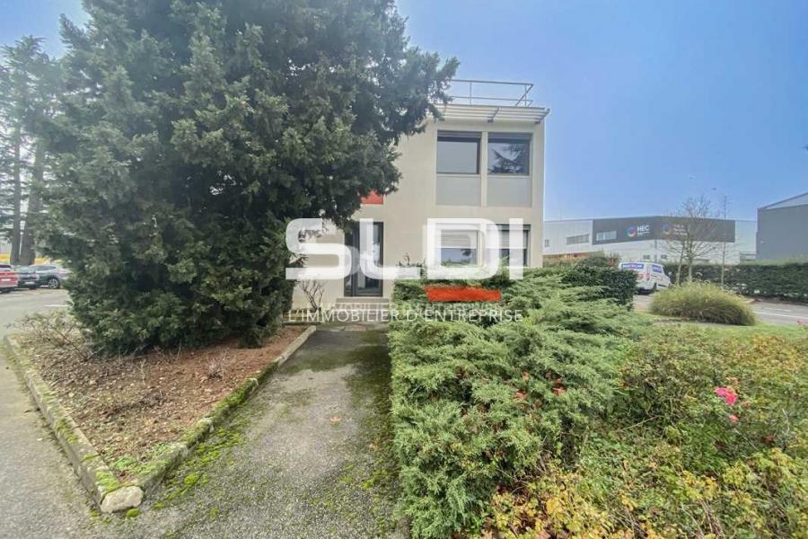 Bureaux A LOUER - RILLIEUX LA PAPE - 111 m² Bureaux A LOUER - RILLIEUX LA PAPE - 111 m²