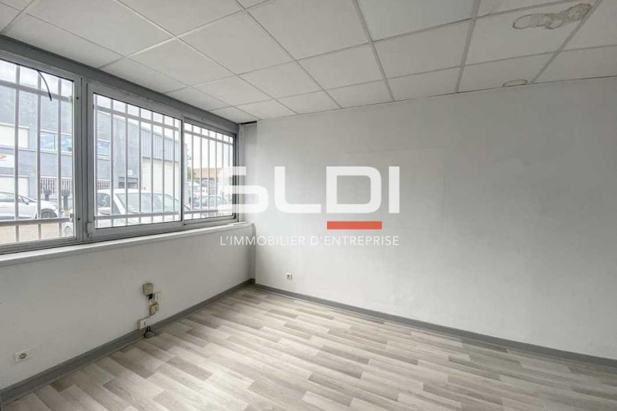 Activités A LOUER - CHASSIEU - 170 m²