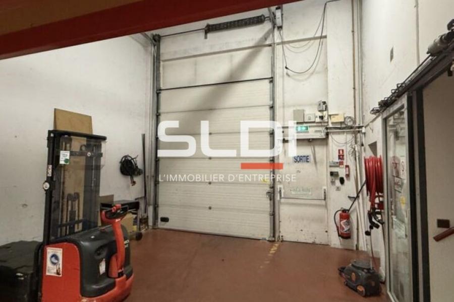 Activités A LOUER - LYON - 1 034 m² Activités A LOUER - LYON - 1 034 m²