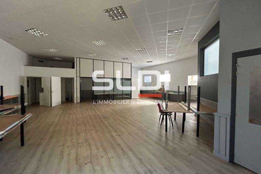 Bureaux A VENDRE OU A LOUER - GLEIZE - 130 m²