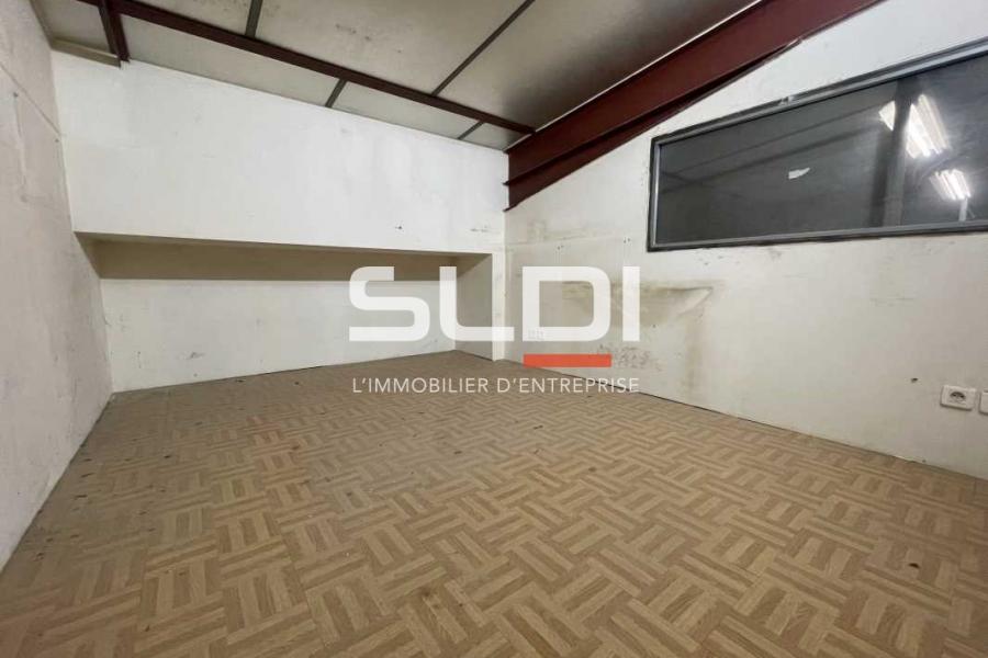 Activités A LOUER - VAUGNERAY - 140 m²