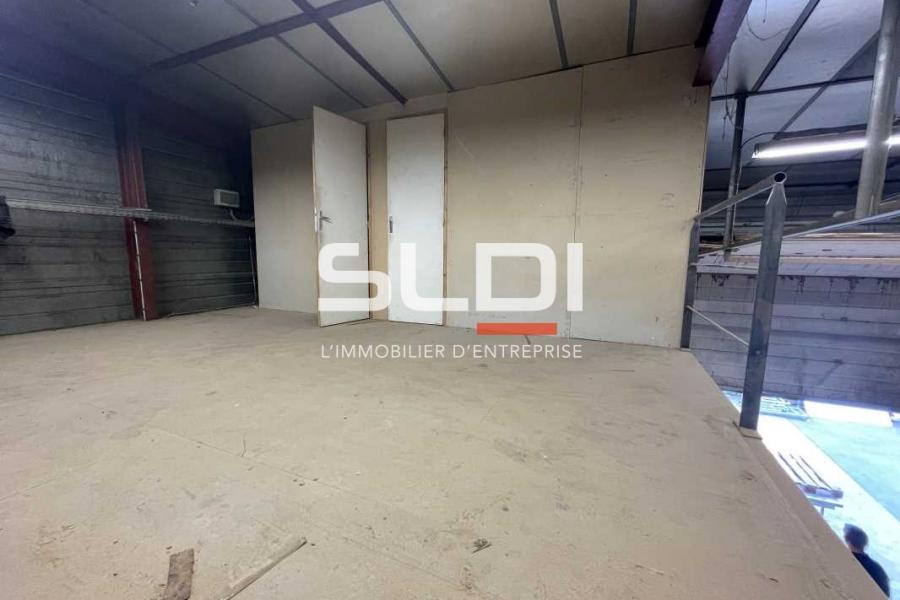 Activités A LOUER - VAUGNERAY - 140 m²