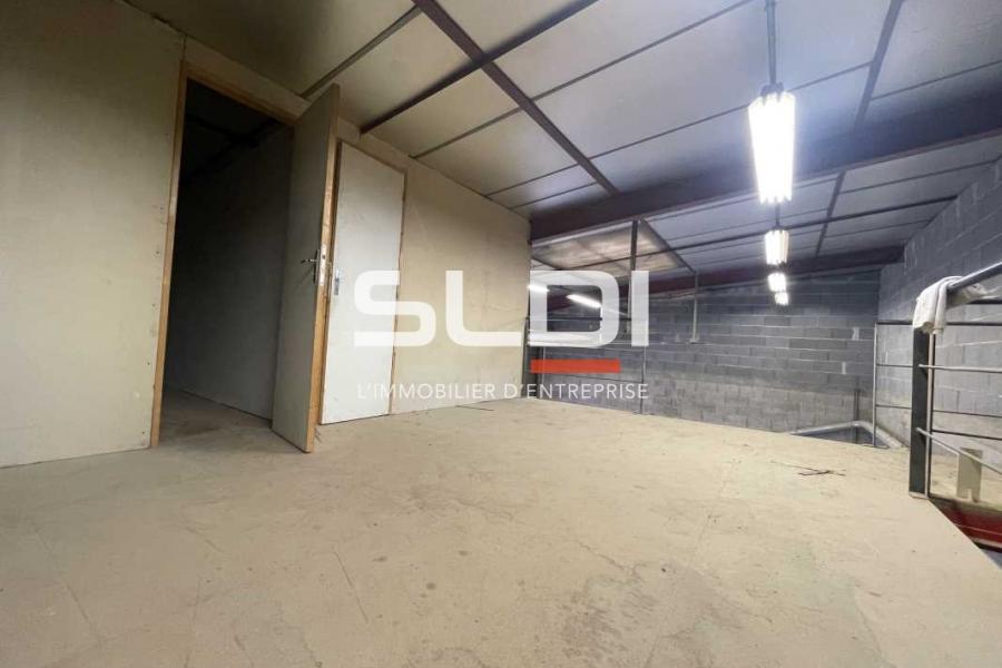 Activités A LOUER - VAUGNERAY - 140 m²