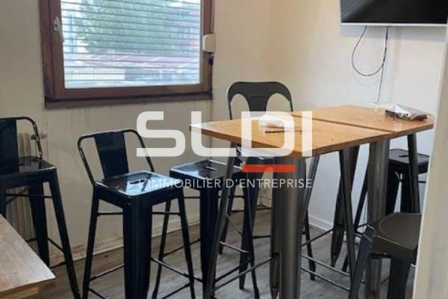 Bureaux A LOUER - VILLEURBANNE - 350 m²
