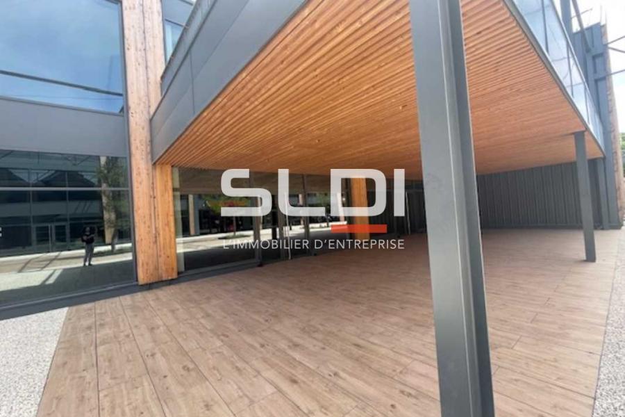 Commerces A VENDRE OU A LOUER - VENISSIEUX - 1 046 m²