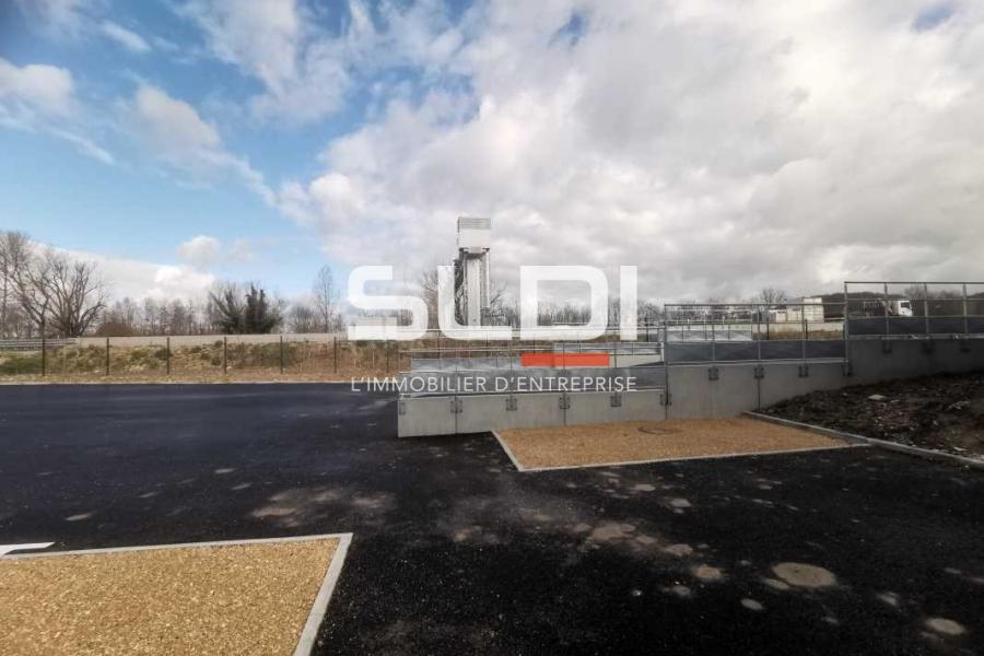 Activités A LOUER - BOURGOIN JALLIEU - 225 m²