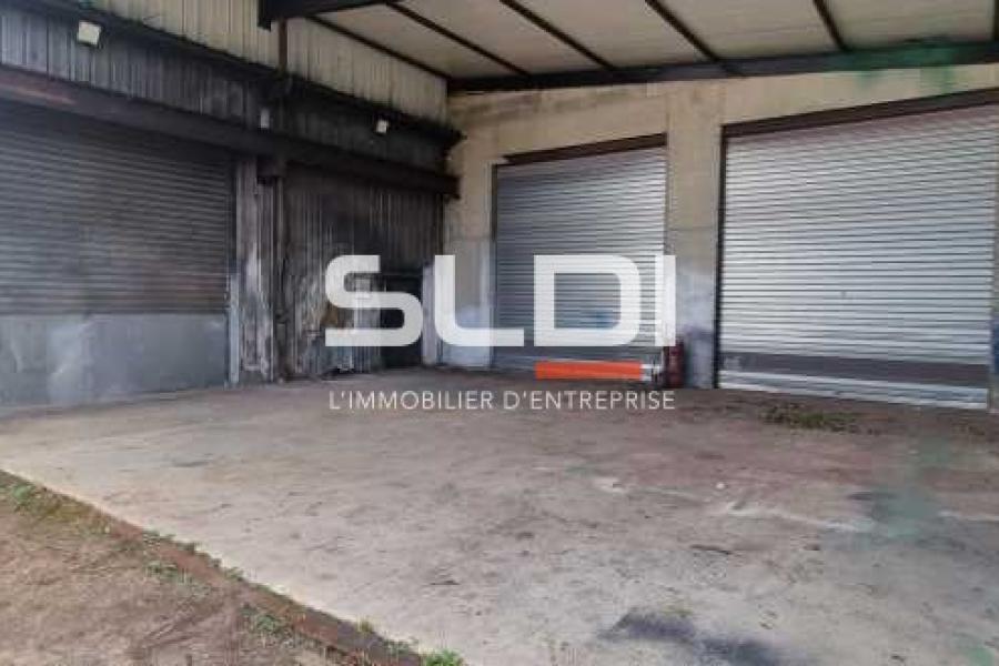 Activités A VENDRE - LORETTE - 240 m² Activités A VENDRE - LORETTE - 240 m²