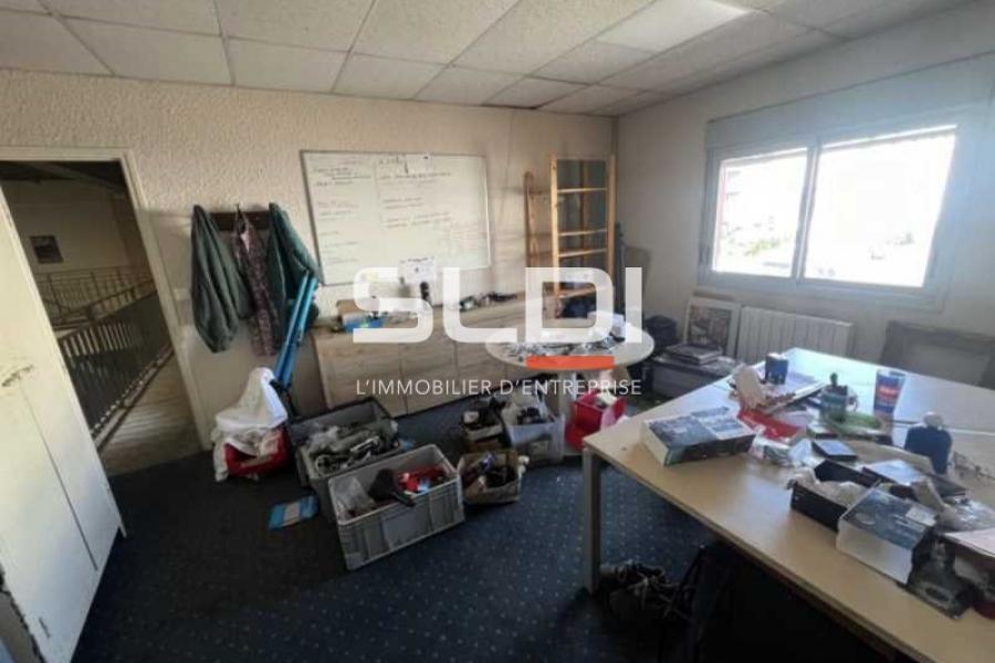 Activités A LOUER - LYON - 1 217 m²