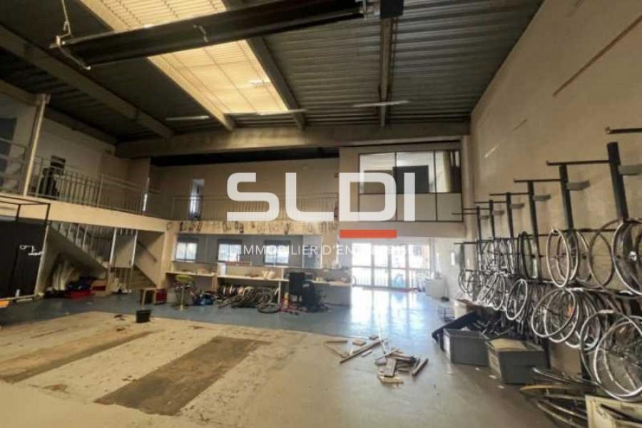 Activités A LOUER - LYON - 1 217 m²