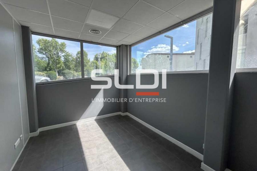 Bureaux A LOUER - VILLEFRANCHE SUR SAONE - 130 m²