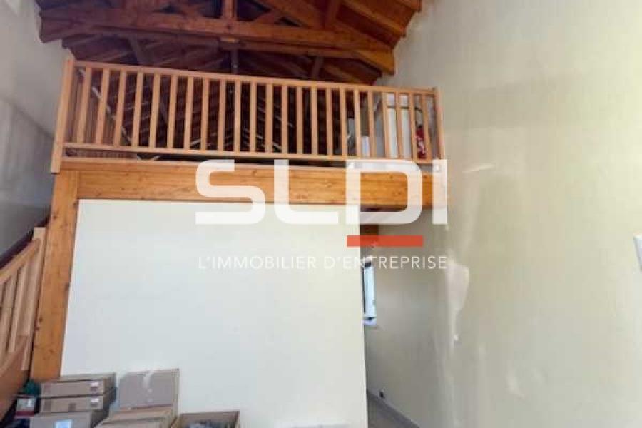 Bureaux A LOUER - RILLIEUX LA PAPE - 110 m²