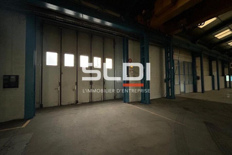 Activités A VENDRE - JASSANS RIOTTIER - 4 185 m² Activités A VENDRE - JASSANS RIOTTIER - 4 185 m²