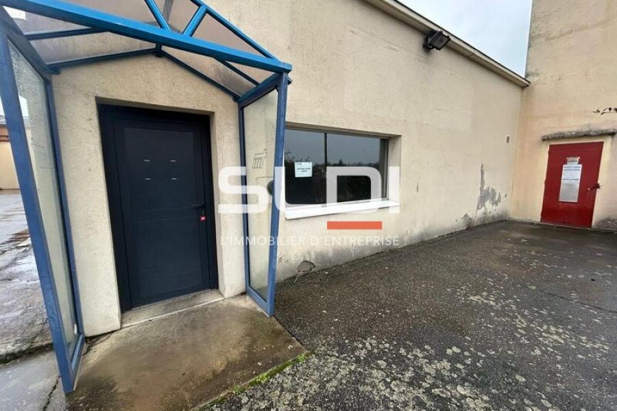 Activités A VENDRE - JASSANS RIOTTIER - 4 185 m² Activités A VENDRE - JASSANS RIOTTIER - 4 185 m²