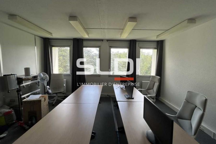 Bureaux A LOUER - ECULLY - 178 m²