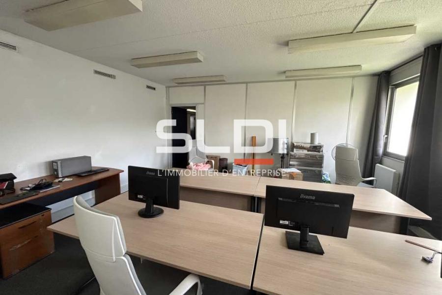 Bureaux A LOUER - ECULLY - 178 m²