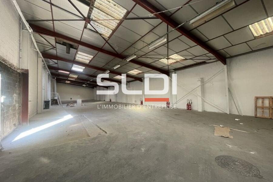 Activités A VENDRE - VILLEURBANNE - 3 350 m²