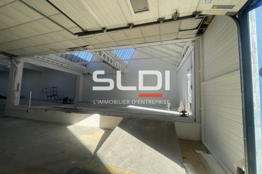 Activités A VENDRE - VILLEURBANNE - 3 350 m²