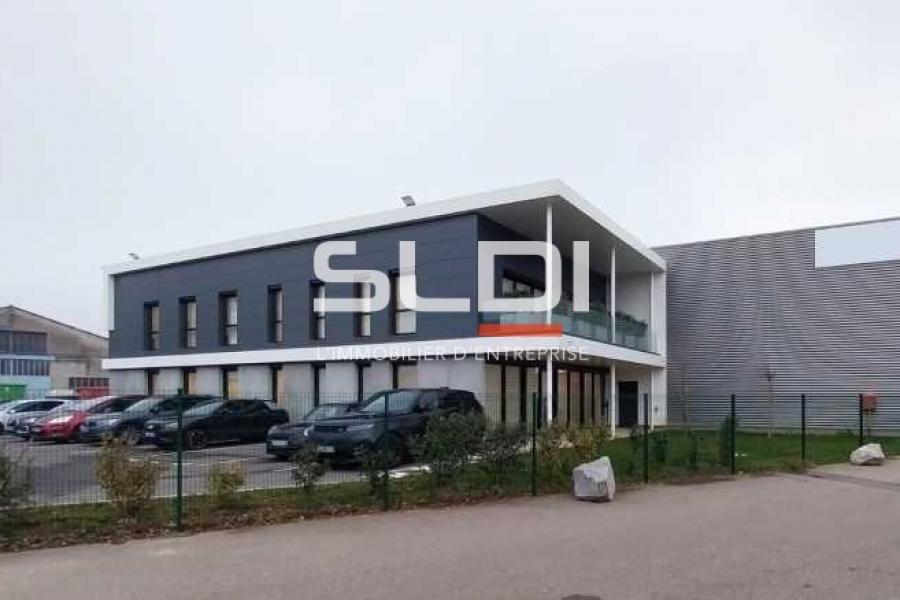 Activités A VENDRE OU A LOUER - MEYZIEU - 3 377 m²