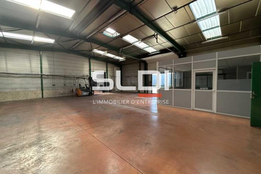 Activités A LOUER - ARNAS - 550 m²