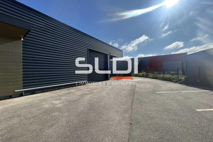 Activités A LOUER - ARNAS - 550 m²