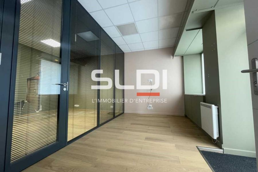 Commerces A LOUER - LYON - 70 m²