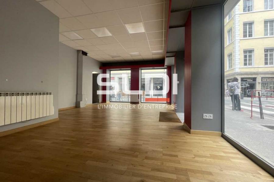 Commerces A LOUER - LYON - 70 m²