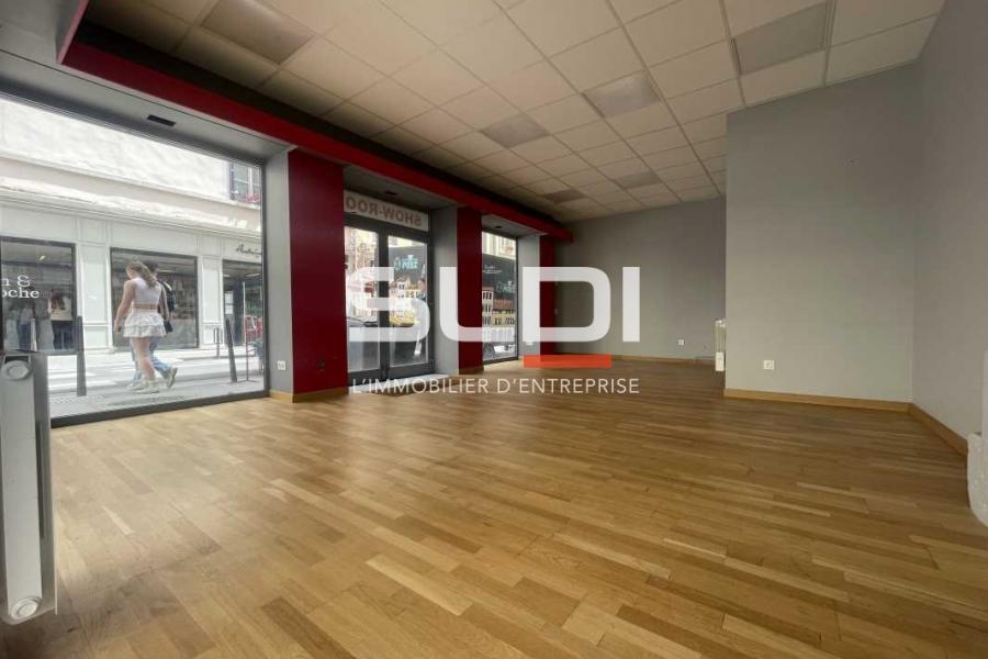 Commerces A LOUER - LYON - 70 m²