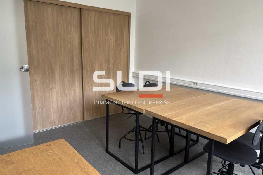 Bureaux A LOUER - LYON - 84 m²