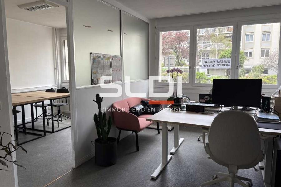 Bureaux A LOUER - LYON - 84 m²