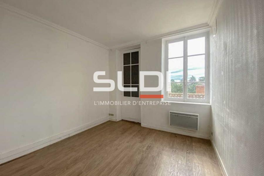 Bureaux A LOUER - SAINT CYR AU MONT D'OR - 73 m²