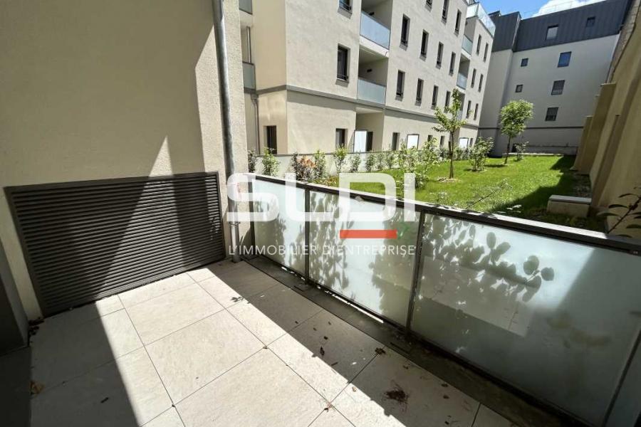 Commerces A VENDRE - VILLEFRANCHE SUR SAONE - 347 m²