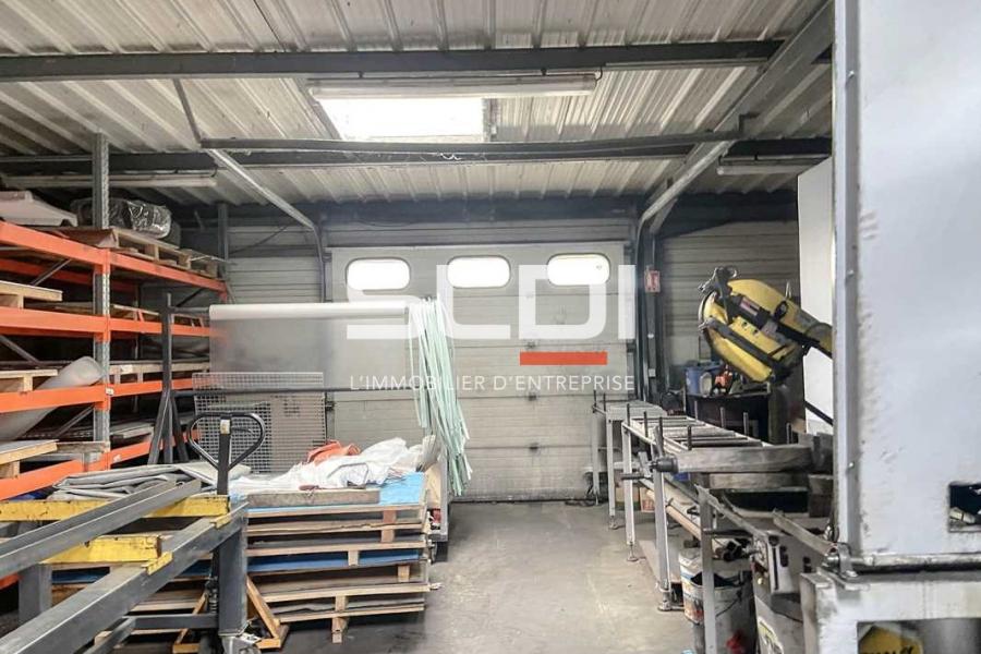 Activités A LOUER - DAGNEUX - 614 m²