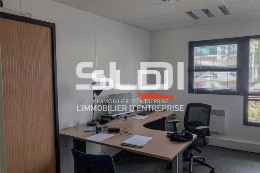 Activités A LOUER - BRON - 334 m²