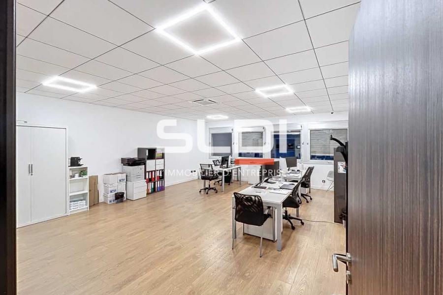 Activités A VENDRE - VAULX EN VELIN - 1 800 m²