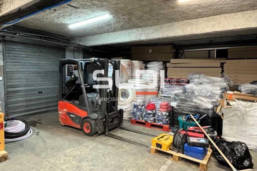 Activités A VENDRE - VAULX EN VELIN - 1 800 m²