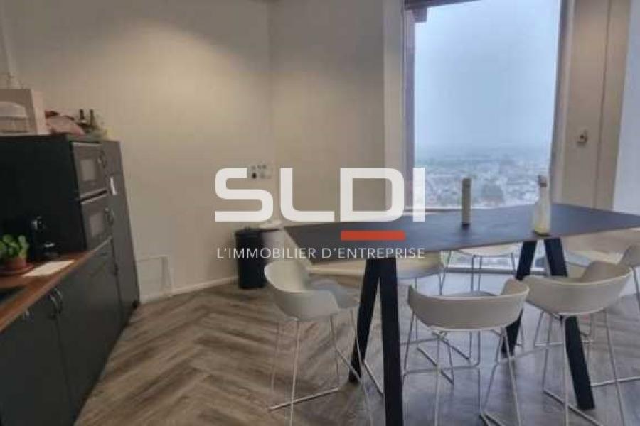 Bureaux A LOUER - LYON - 217 m²
