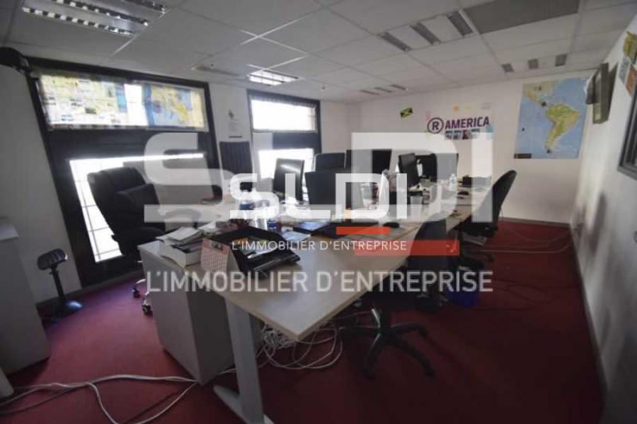 Commerces A LOUER - LYON - 272 m²