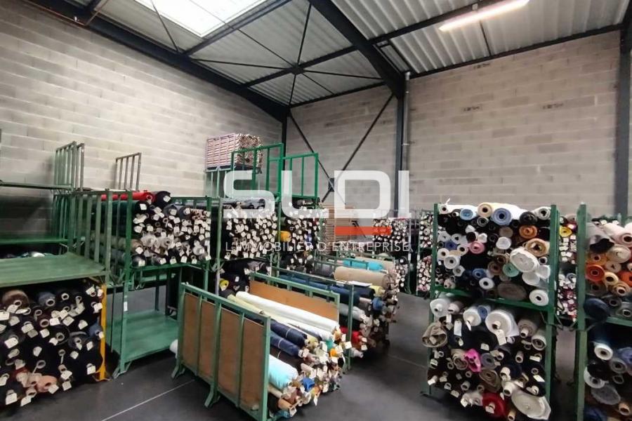 Activités A LOUER - GENAS - 420 m²