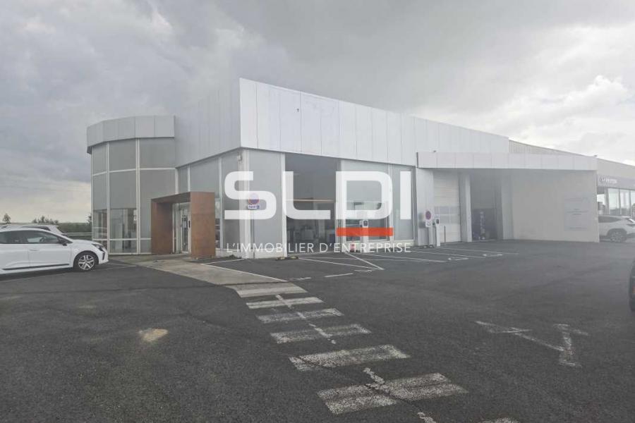 Commerces A LOUER - CHALONS EN CHAMPAGNE - 378 m²