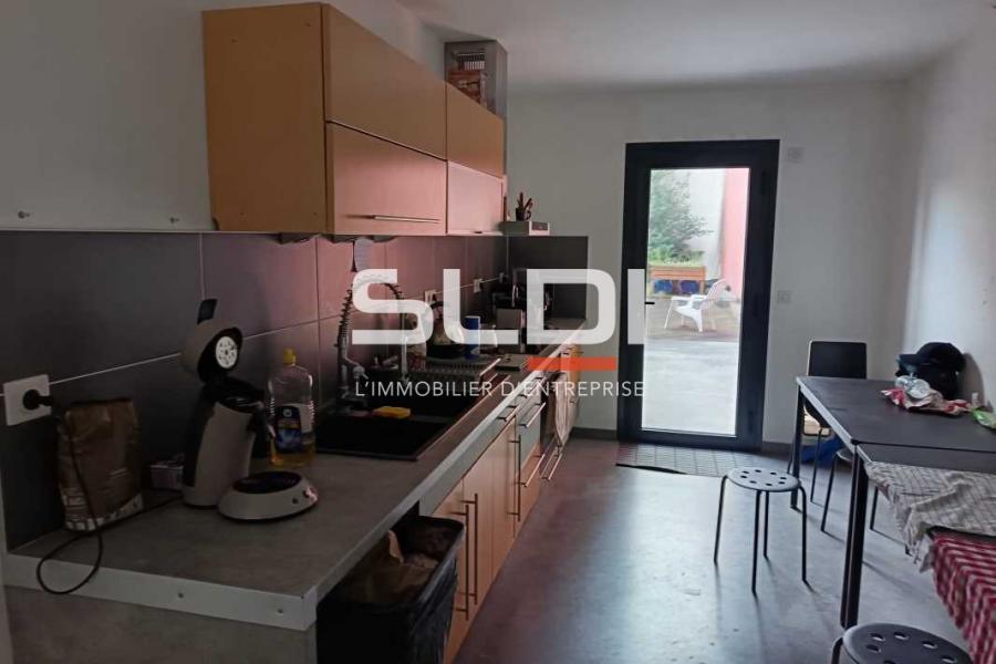 Activités A VENDRE - DECINES CHARPIEU - 1 092 m²
