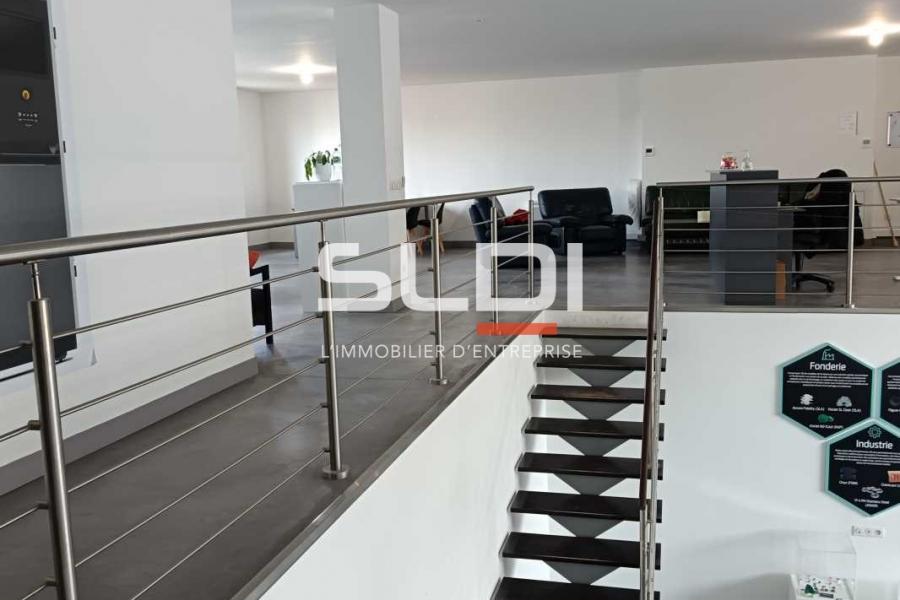 Activités A VENDRE - DECINES CHARPIEU - 1 092 m²