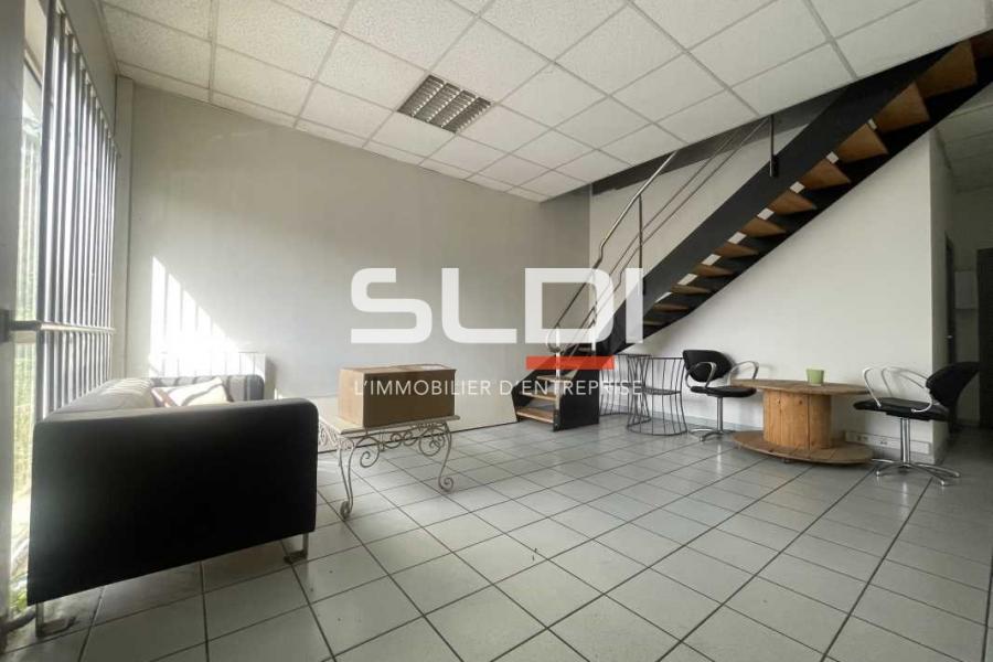 Bureaux A LOUER - SAINT GENIS LAVAL - 88 m²