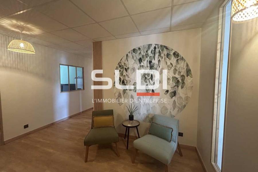 Bureaux A LOUER - ECULLY - 59 m²