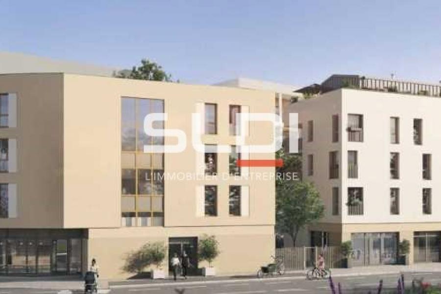 Commerces A LOUER - BRIGNAIS - 70 m²