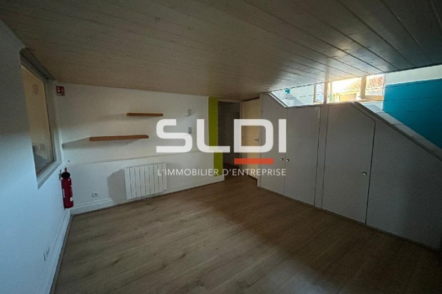 Bureaux A LOUER - VILLEFRANCHE SUR SAONE - 121 m²