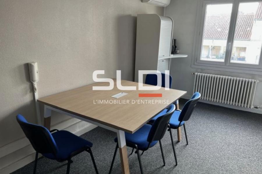 Bureaux A LOUER - LYON - 85 m²